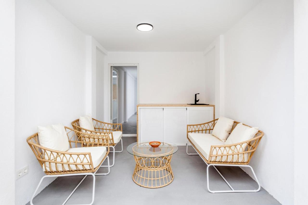 Three Floor House With Terrace Villa Valencia Exterior photo