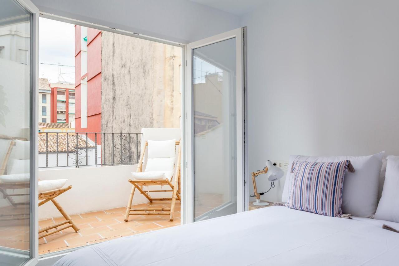 Three Floor House With Terrace Villa Valencia Exterior photo